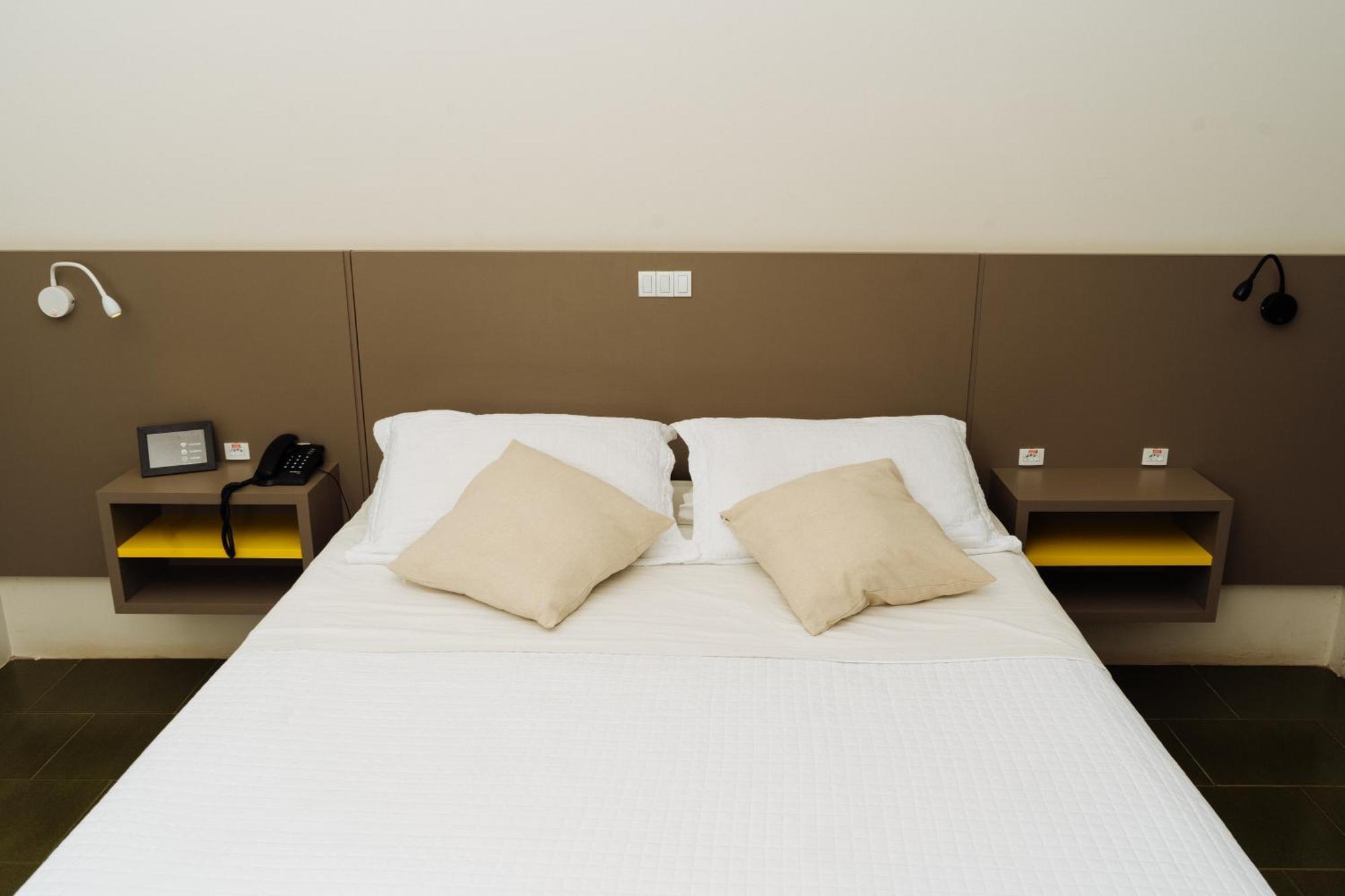 Cris Hotel ฟลอเรียนอโปลิส ภายนอก รูปภาพ